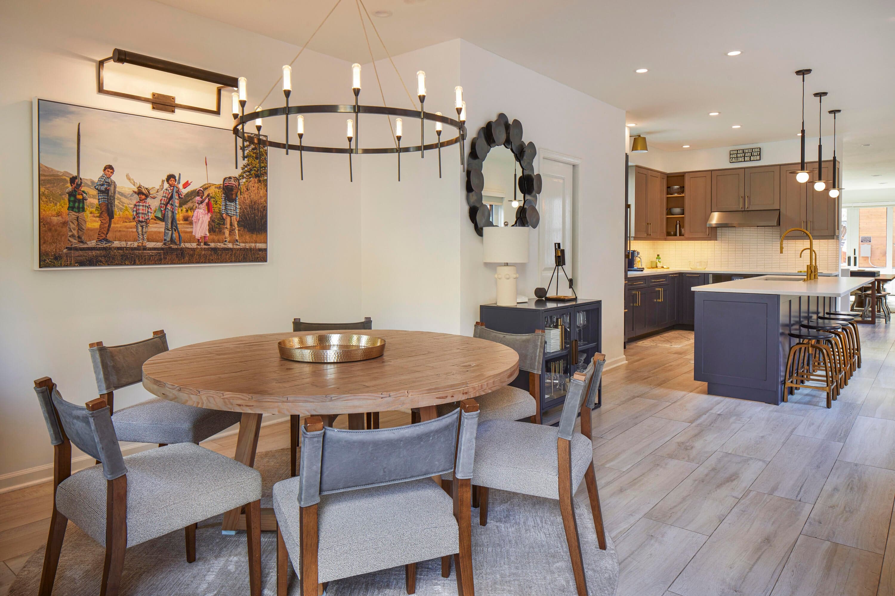 536 W Pacific Avenue - Thumbnail 3