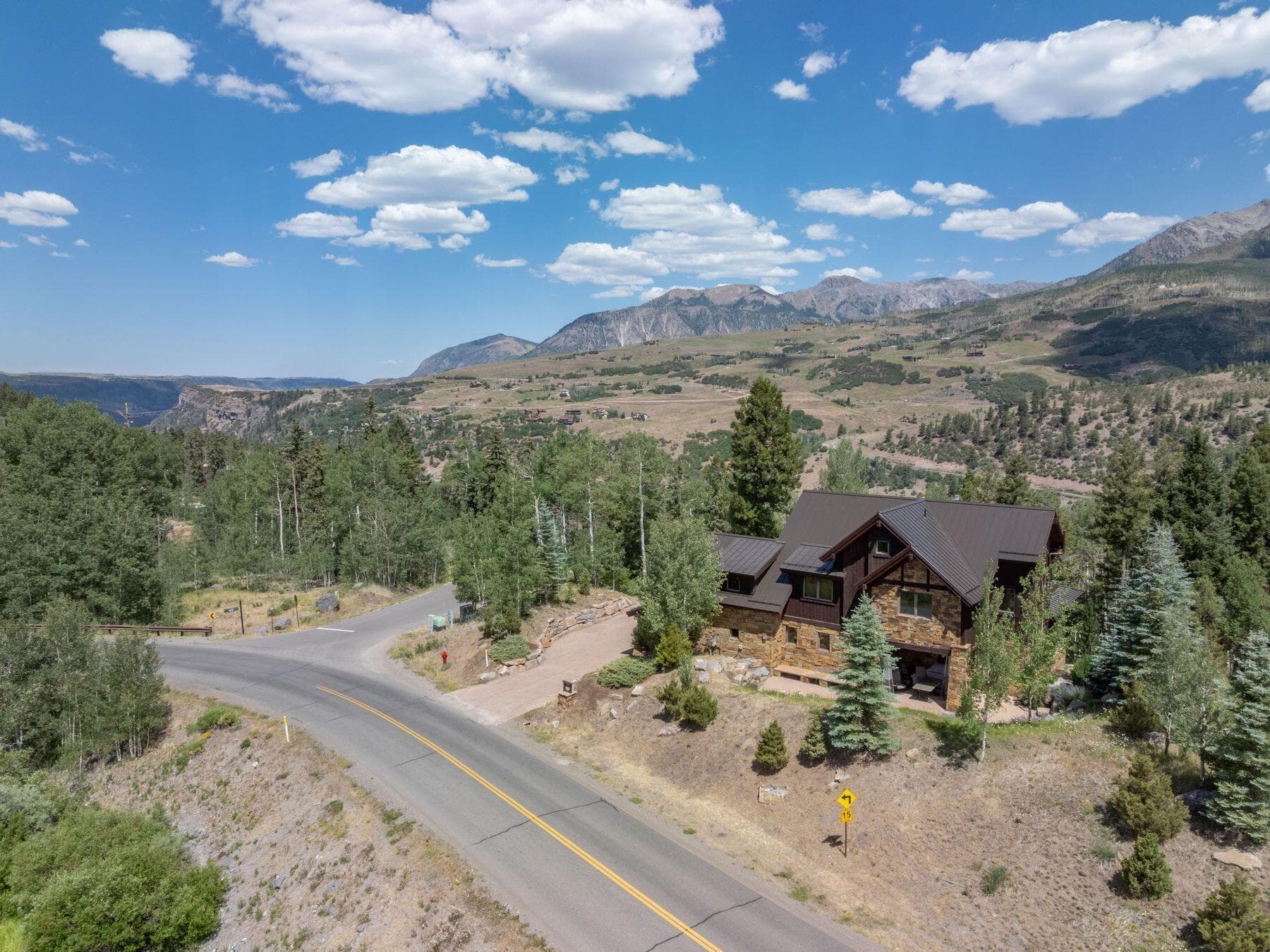 245 Adams Ranch Road - Thumbnail 3