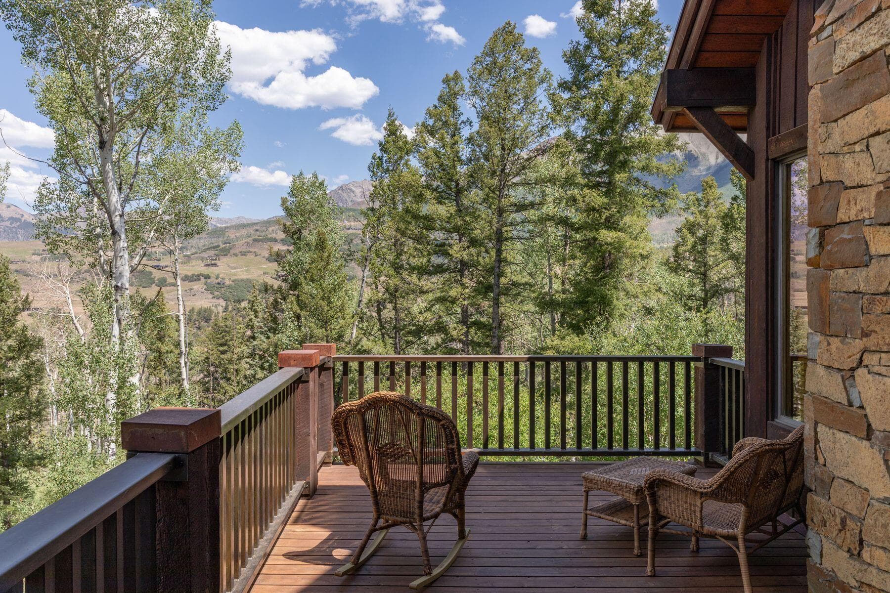 245 Adams Ranch Road - Thumbnail 5