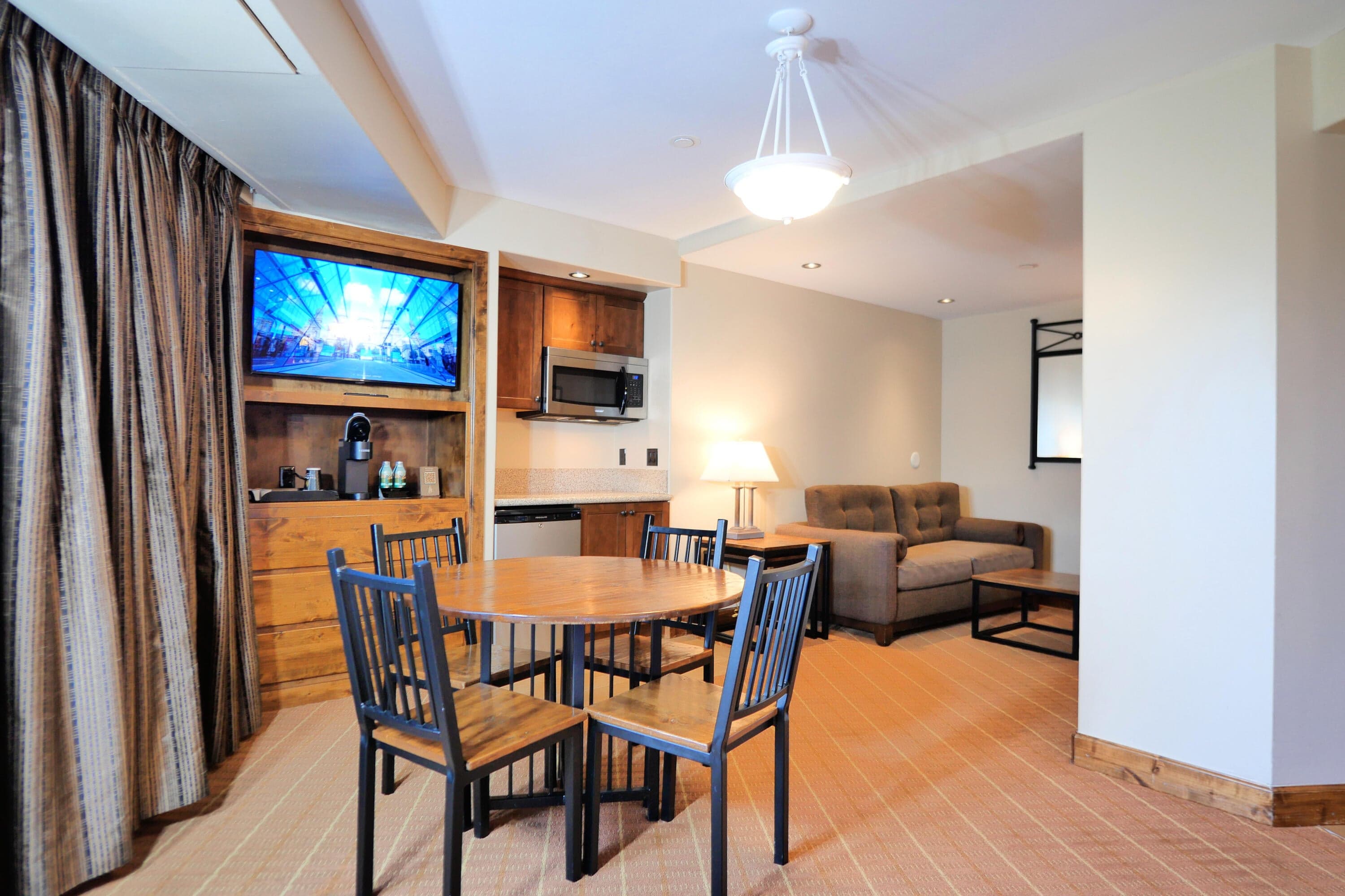 136 Country Club Drive 418 - Thumbnail 8