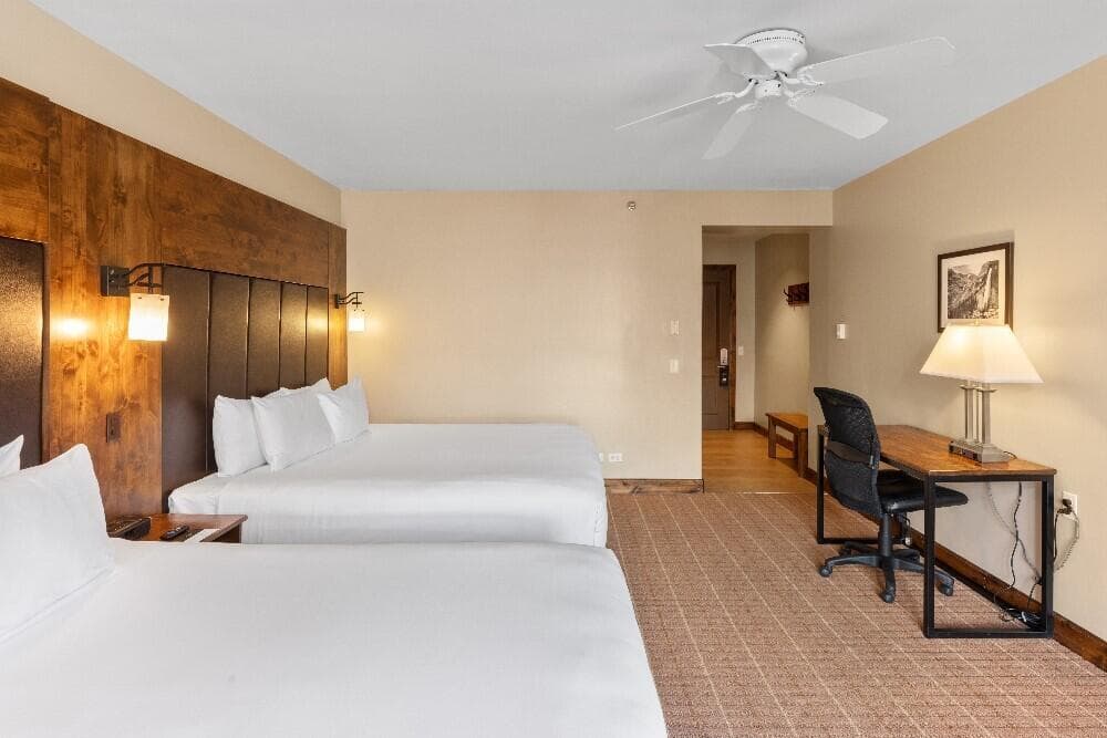 136 Country Club Drive 537 - Thumbnail 6