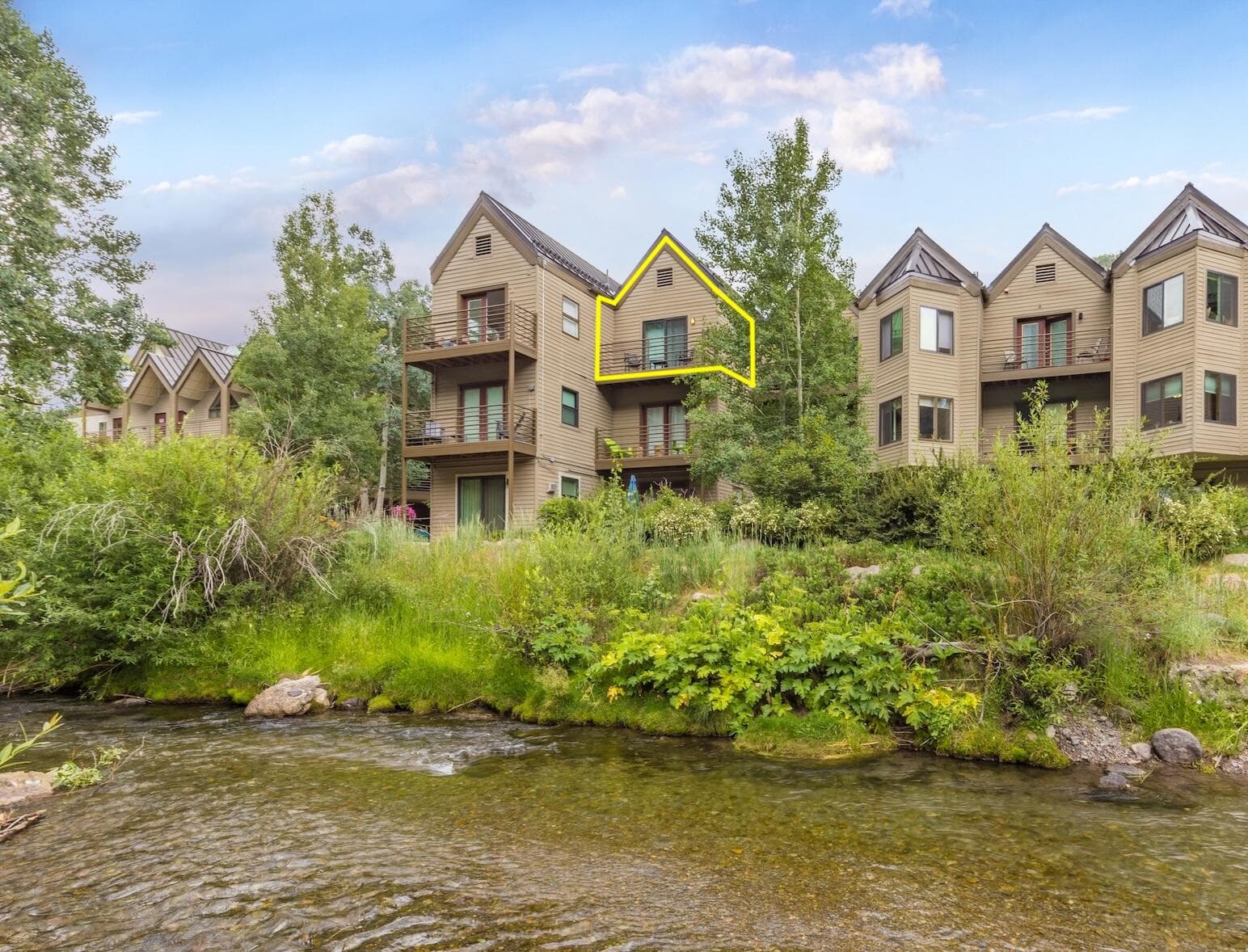 651 W Pacific Ave Avenue 311 - Thumbnail 2