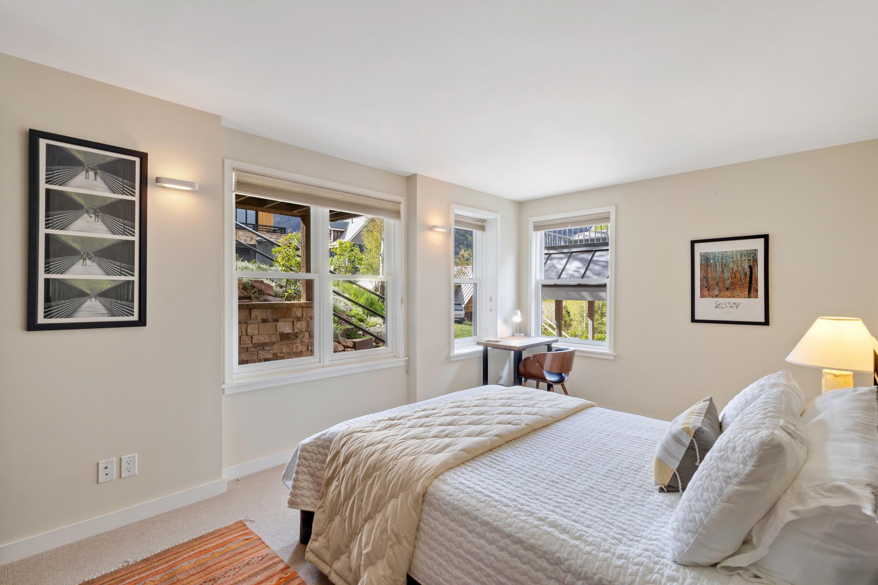 329 N Willow Street - Thumbnail 16