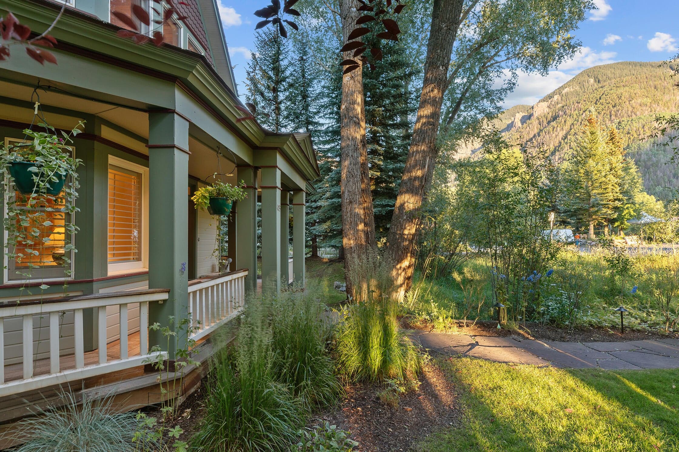 485 E Colorado Avenue - Thumbnail 6