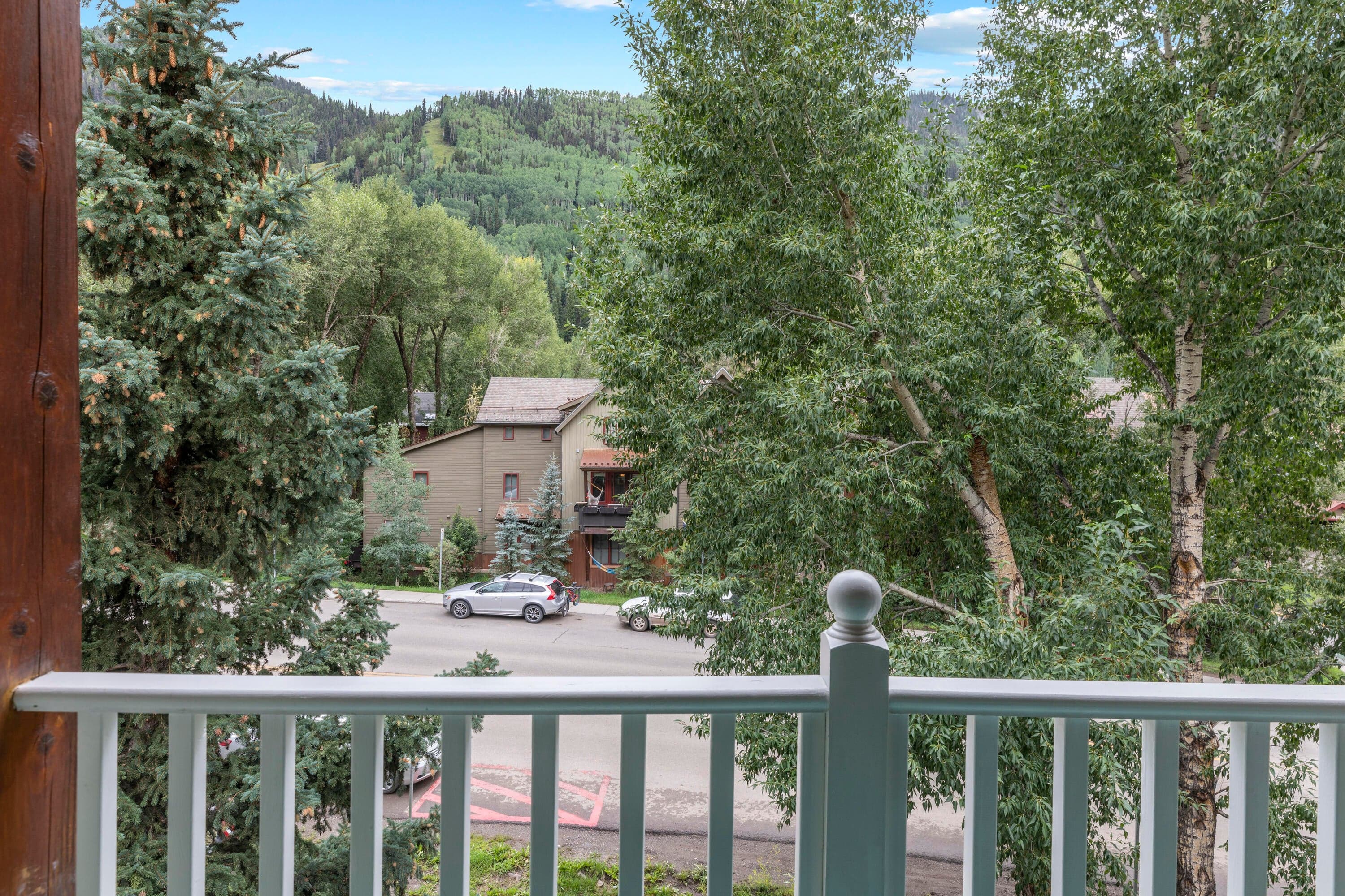 627 W Colorado Avenue - Thumbnail 18