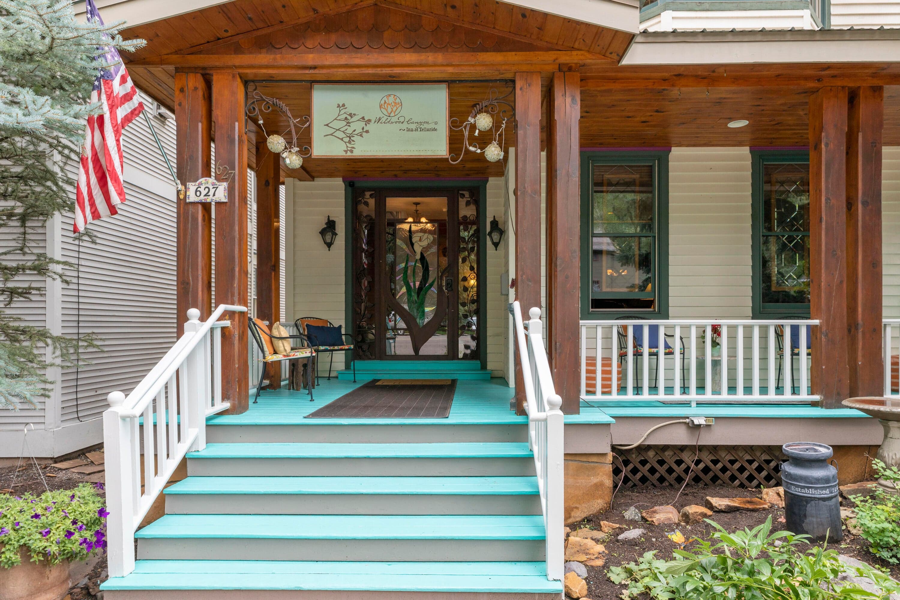 627 W Colorado Avenue - Thumbnail 3