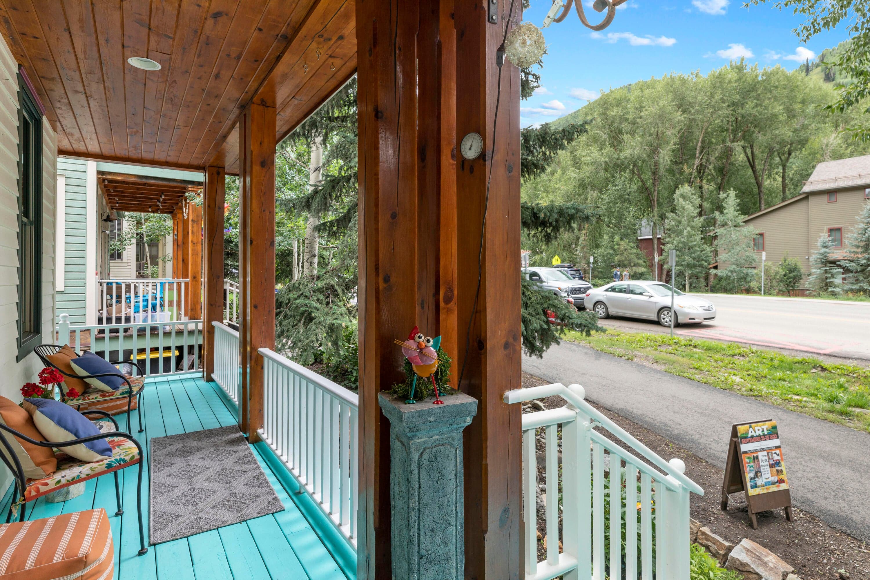 627 W Colorado Avenue - Thumbnail 4