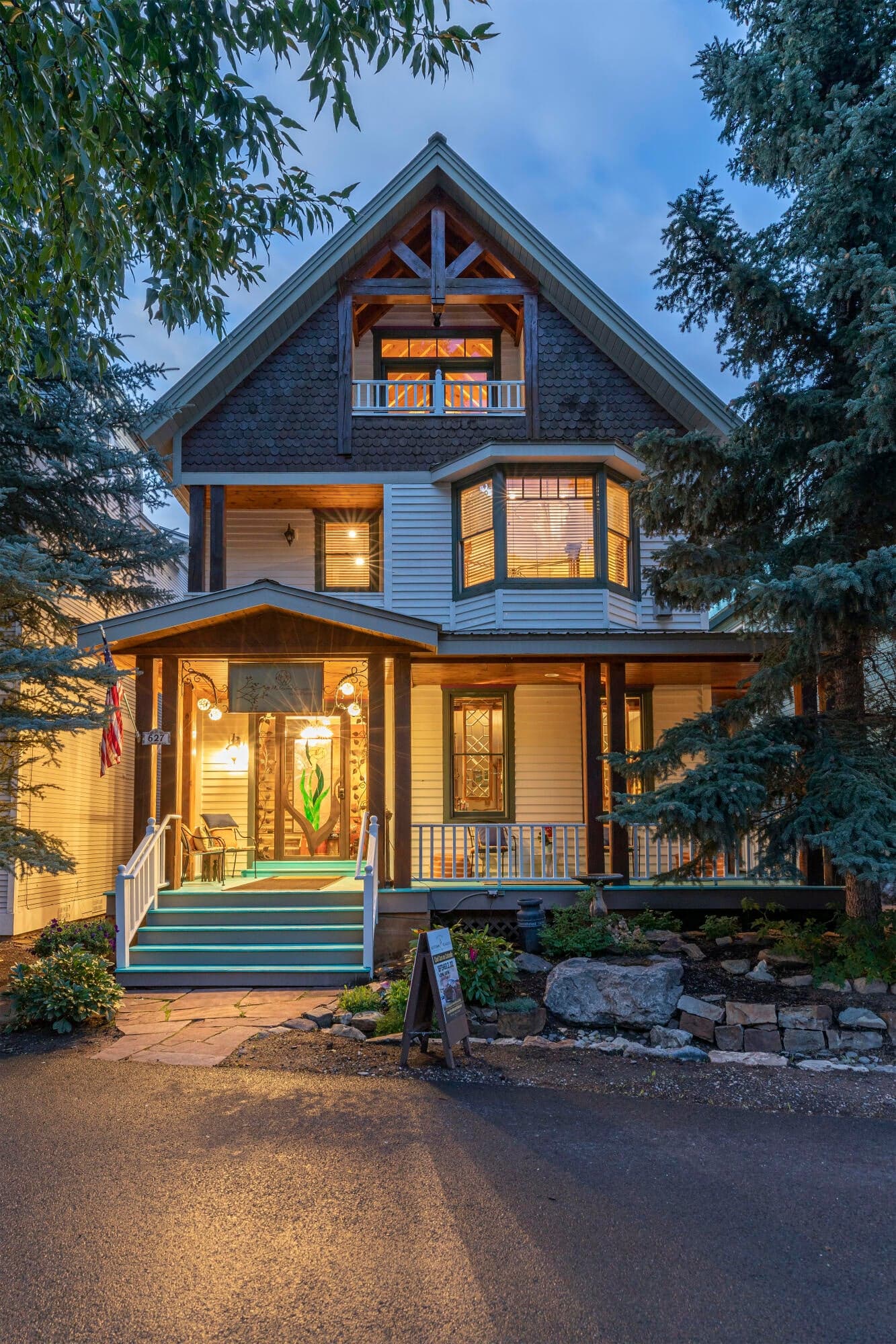 627 W Colorado Avenue - Photo 1