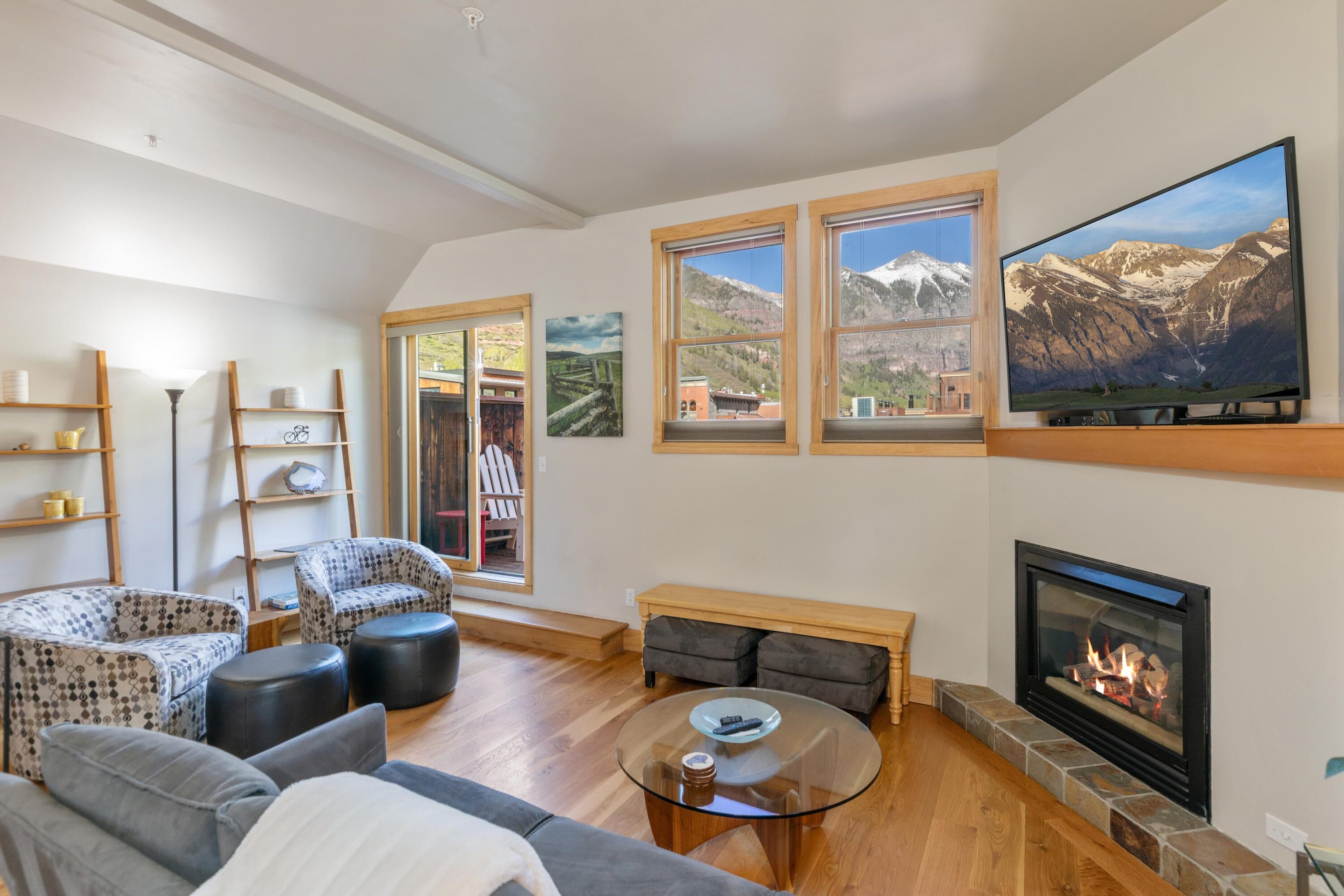 110 S Pine Street 1B - Thumbnail 3