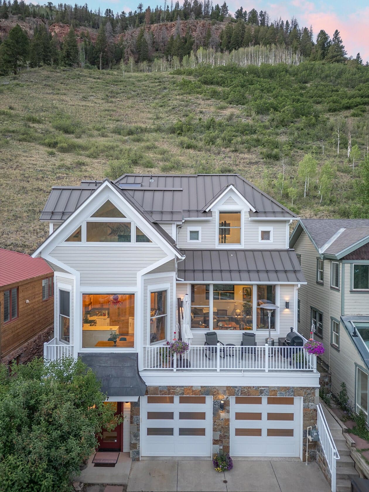 937 Primrose Lane