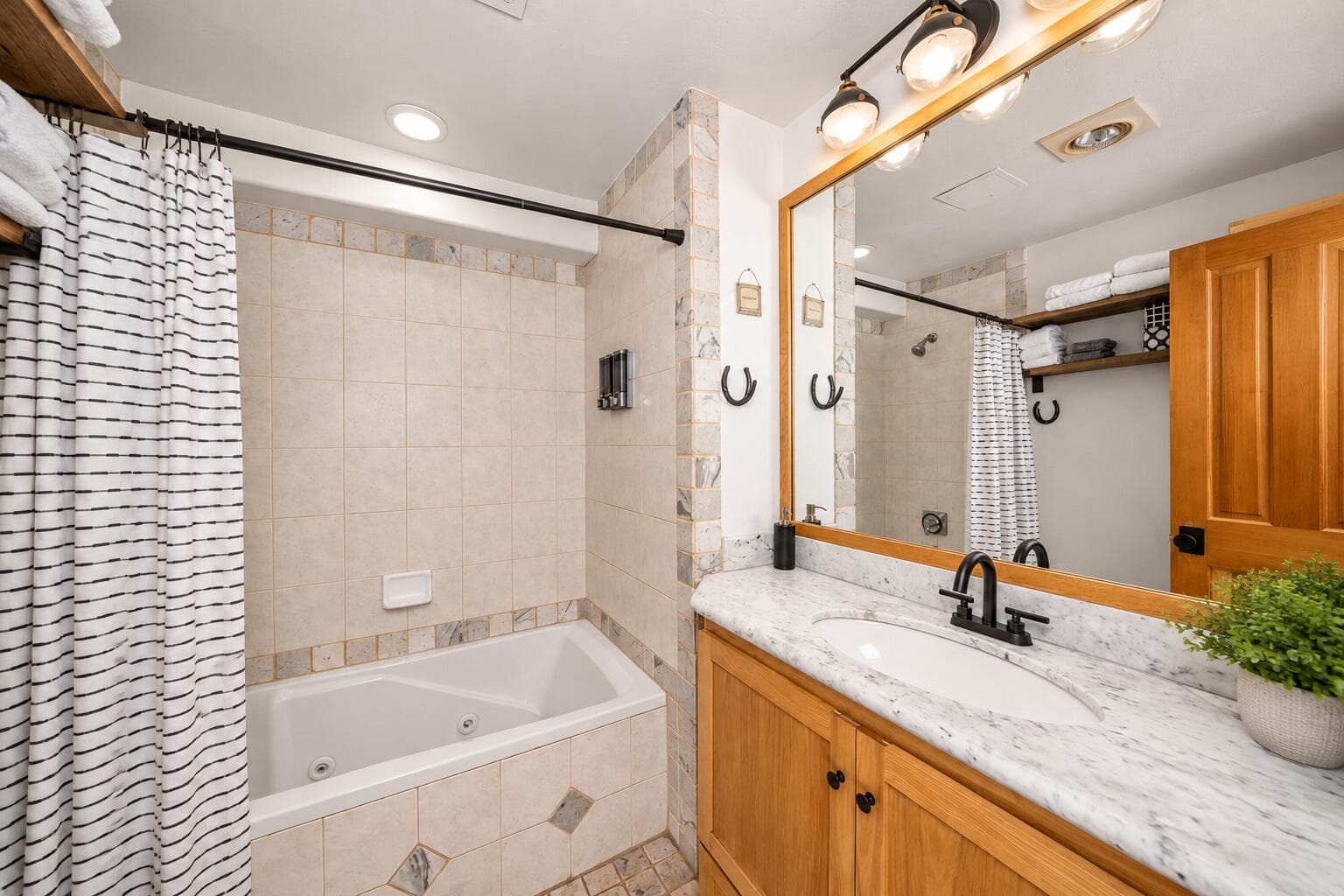 110 S Pine Street 1A - Thumbnail 10