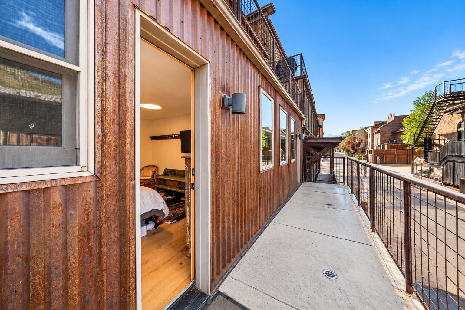 110 S Pine Street 1A - Thumbnail 12