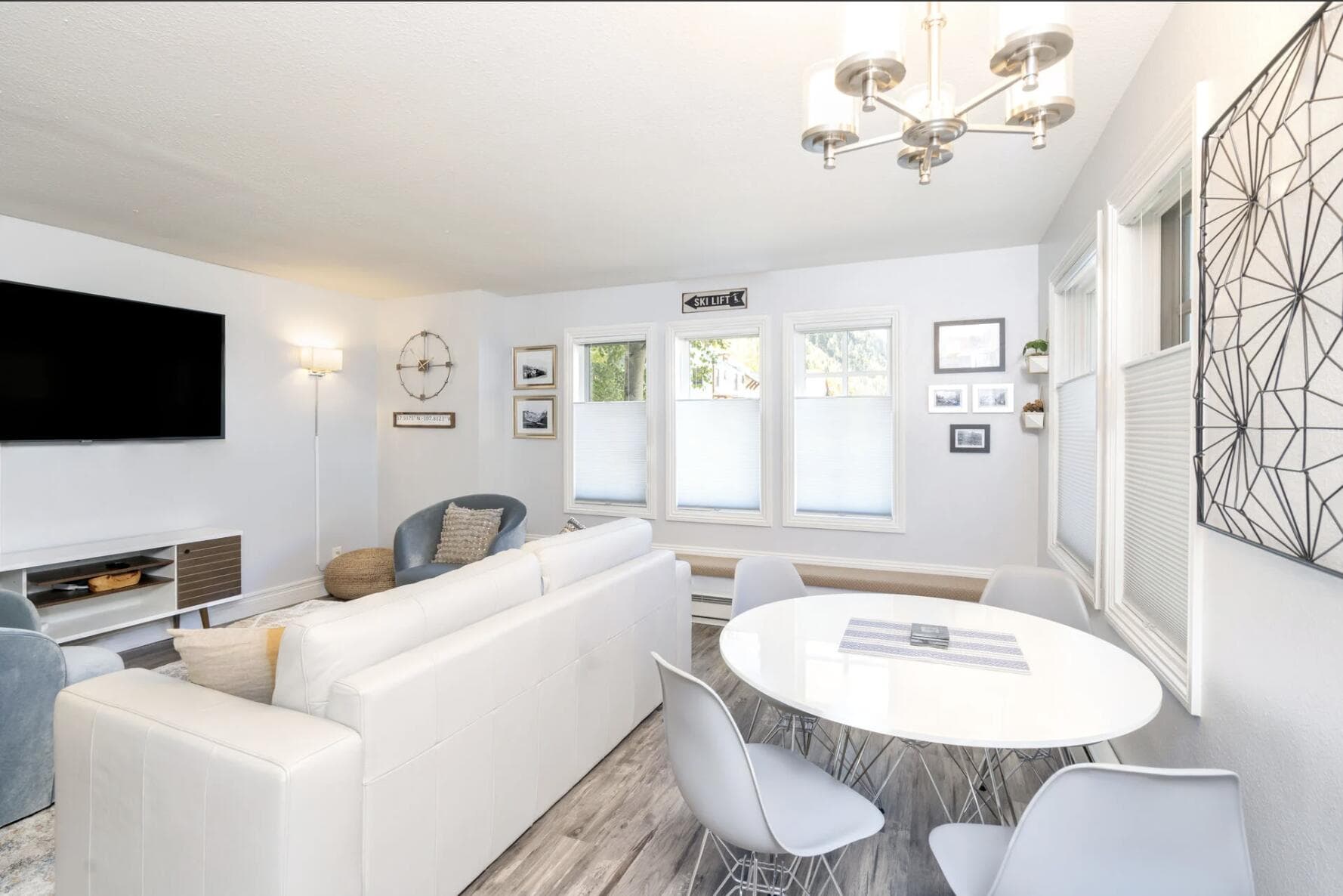 370 Mahoney Drive 109 - Thumbnail 2