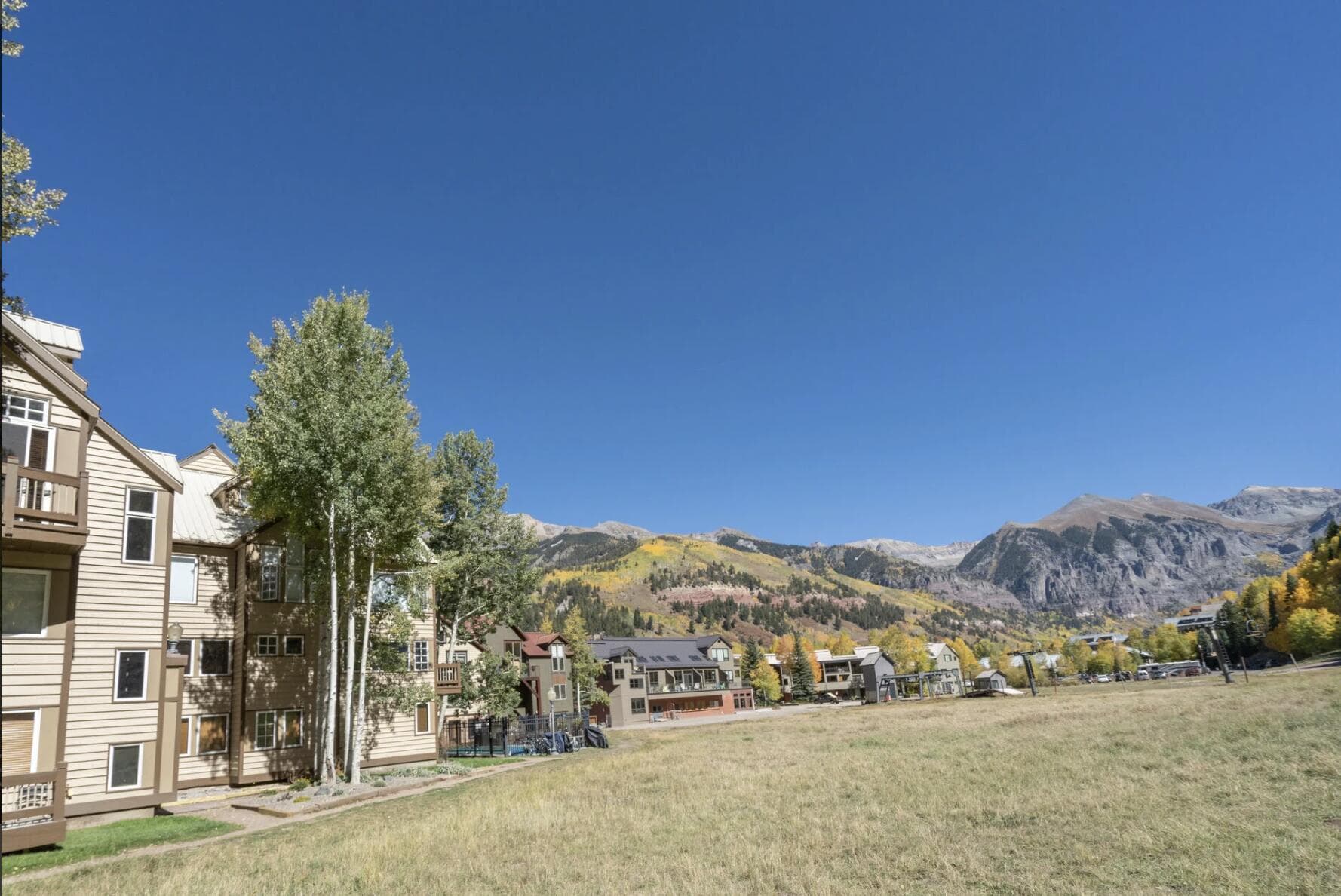 370 Mahoney Drive 109 - Thumbnail 9