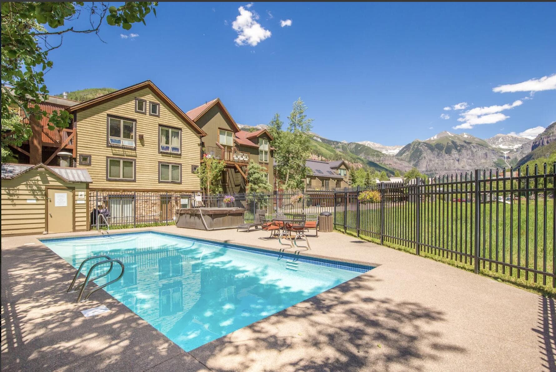 370 Mahoney Drive 109 - Thumbnail 12