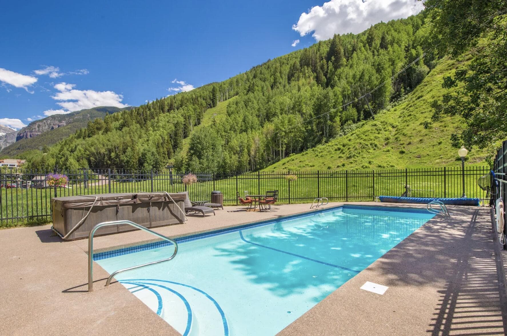 370 Mahoney Drive 109 - Thumbnail 13