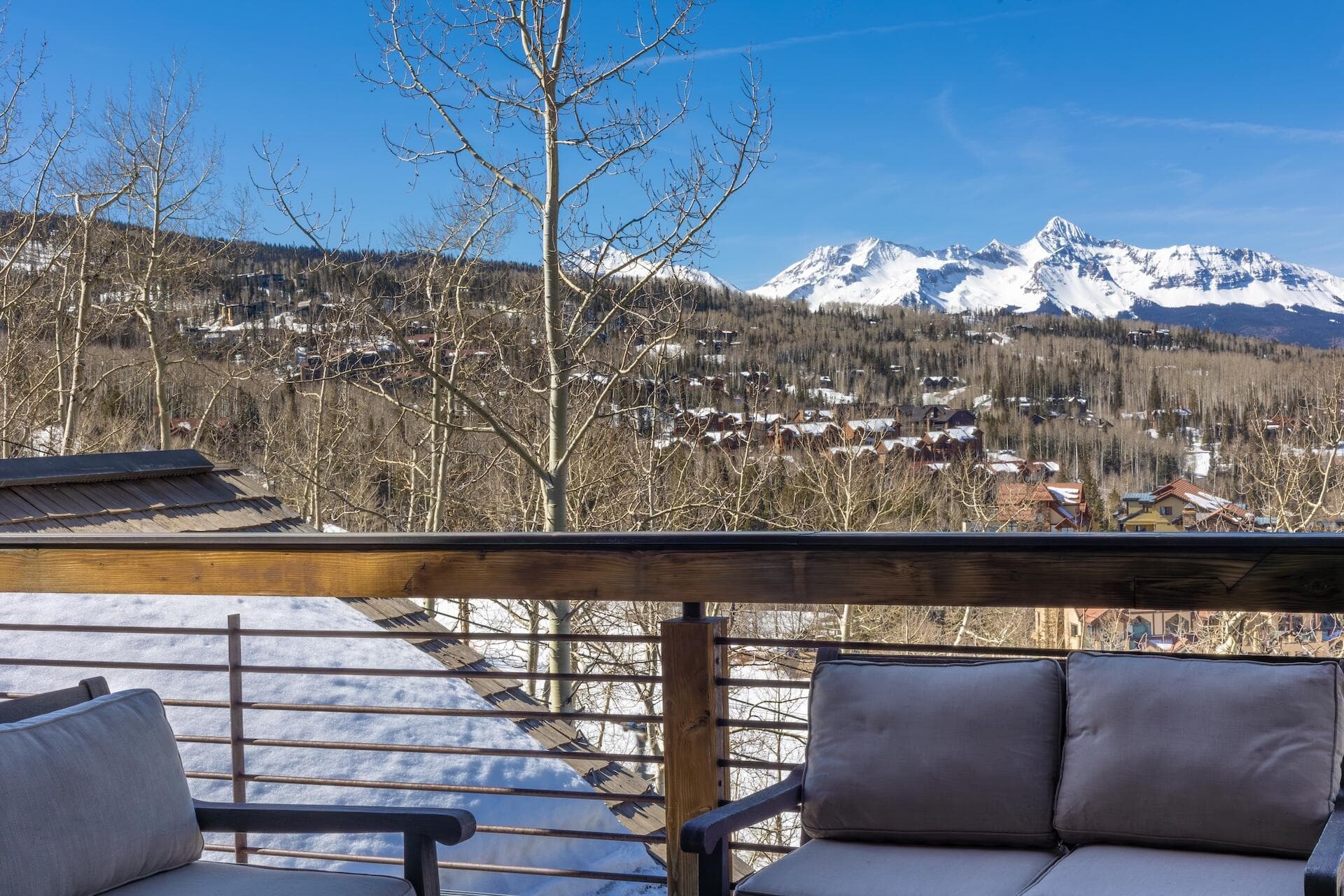 741 Mountain Village Boulevard - Thumbnail 12