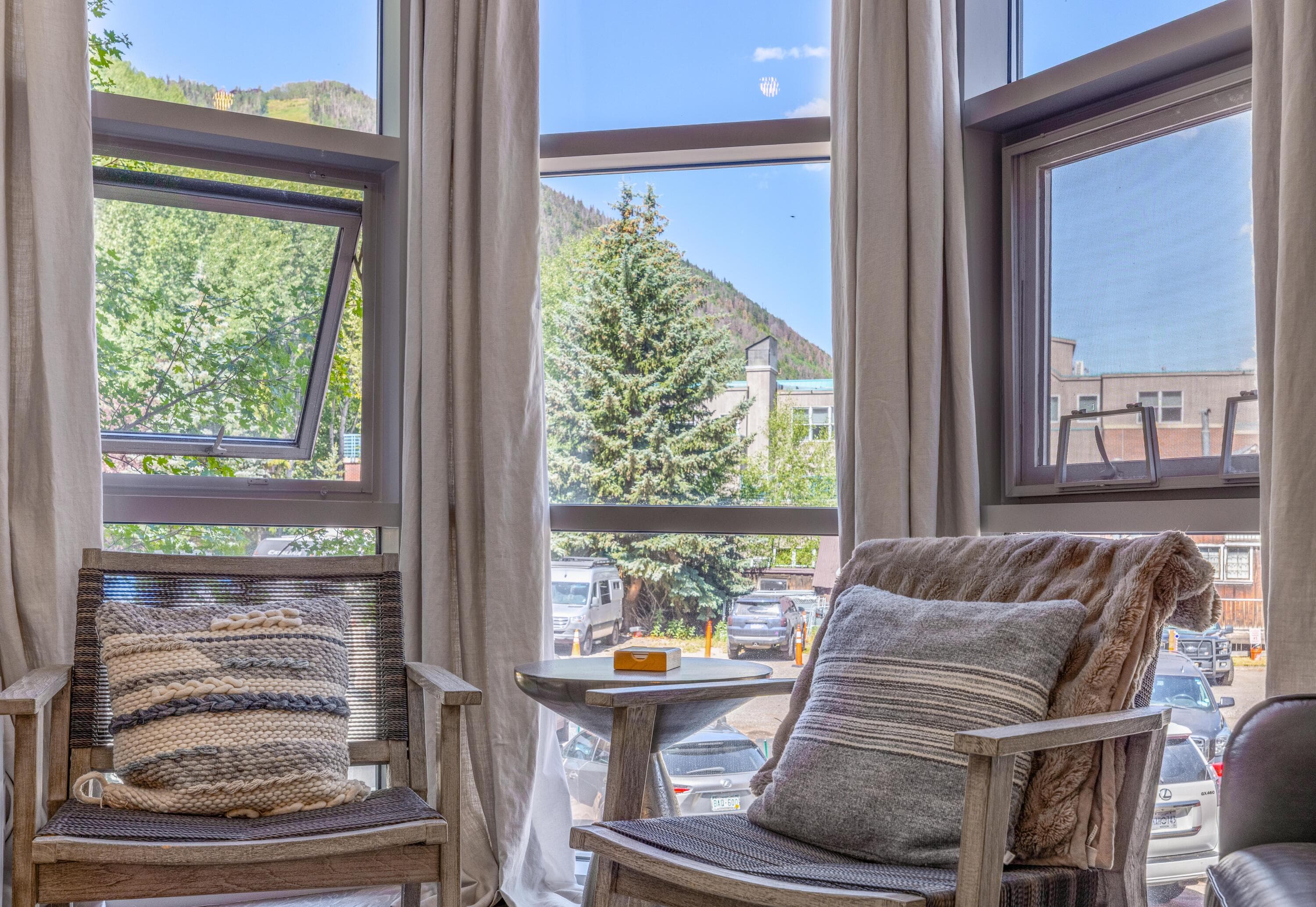 310 S Fir Street 207 - Thumbnail 11