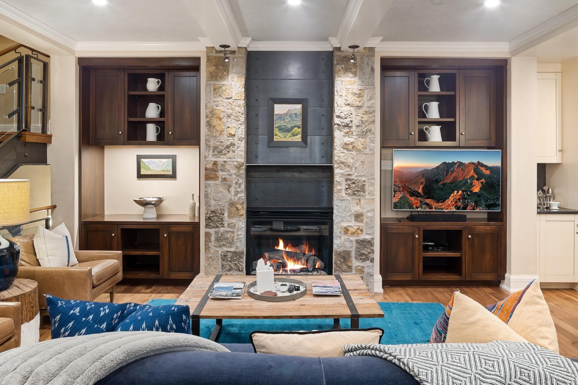 398 S Davis Street East - 2 - Thumbnail 2