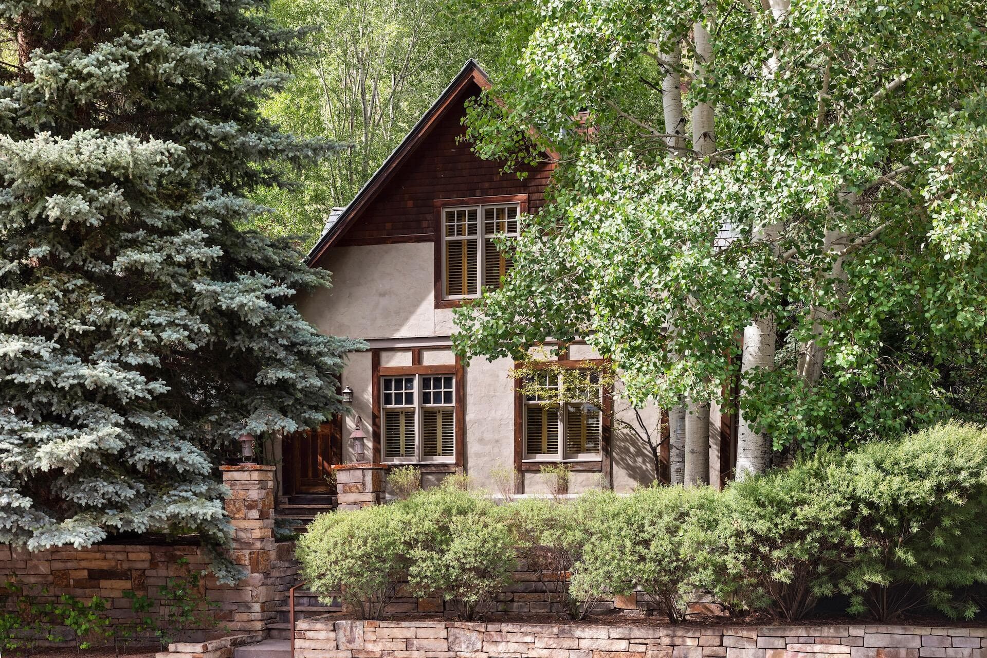 451 W Galena Avenue - Thumbnail 2