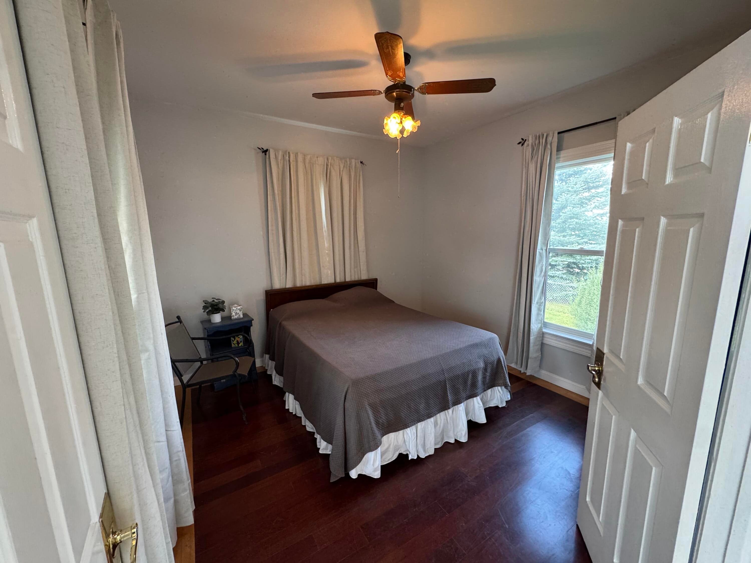 1310 Summit Street - Thumbnail 19