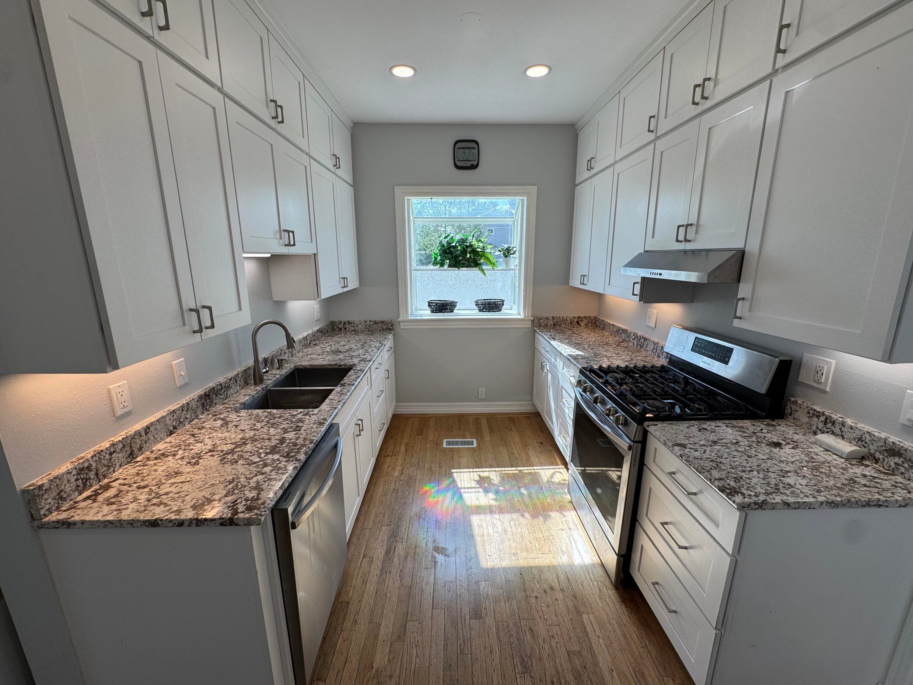 1310 Summit Street - Thumbnail 9