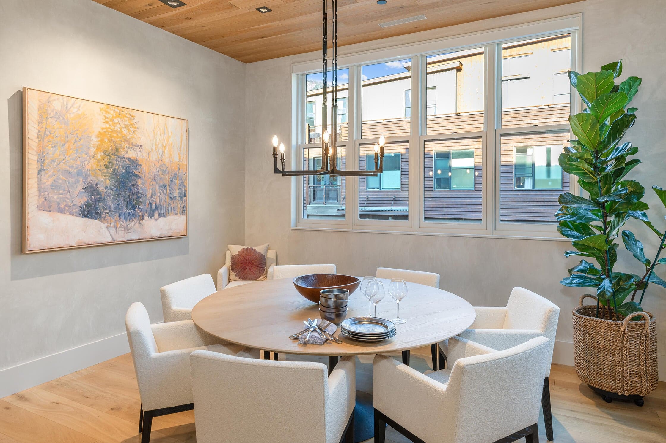 150 E Pacific Avenue 202 - Thumbnail 8