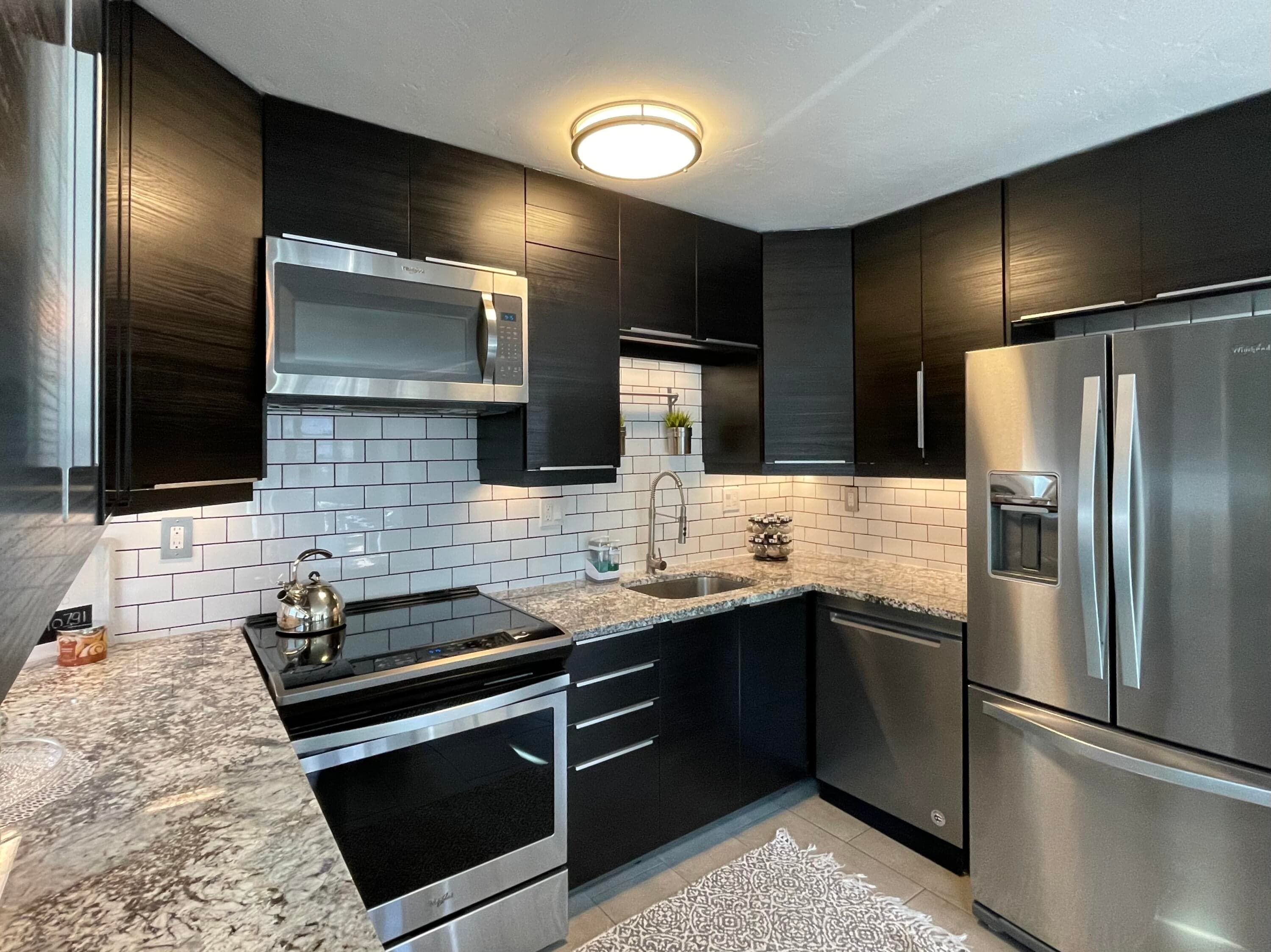 747 W Pacific. Unit 331 Avenue 331` - Thumbnail 3