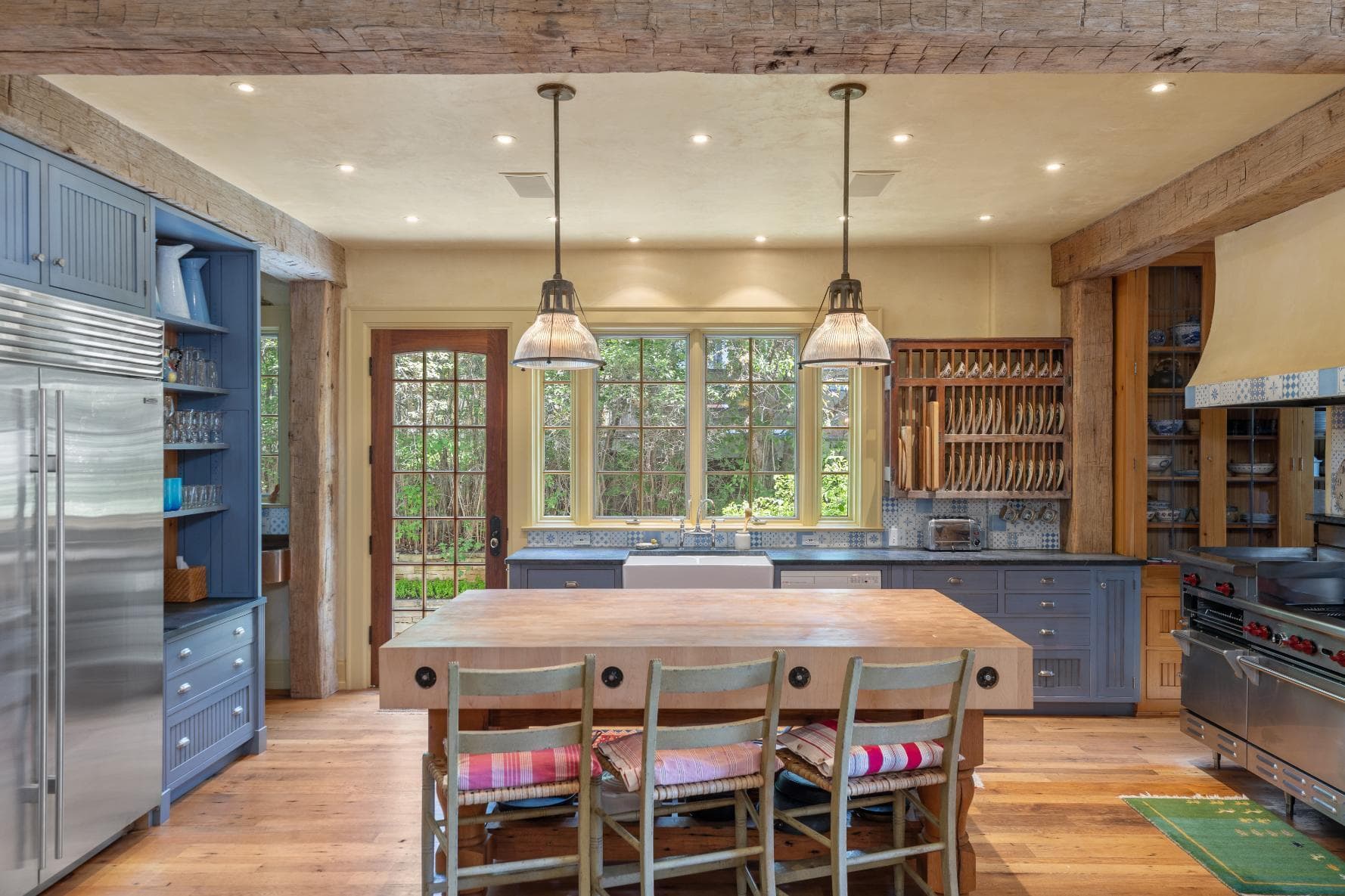 210 N Aspen Street - Thumbnail 9