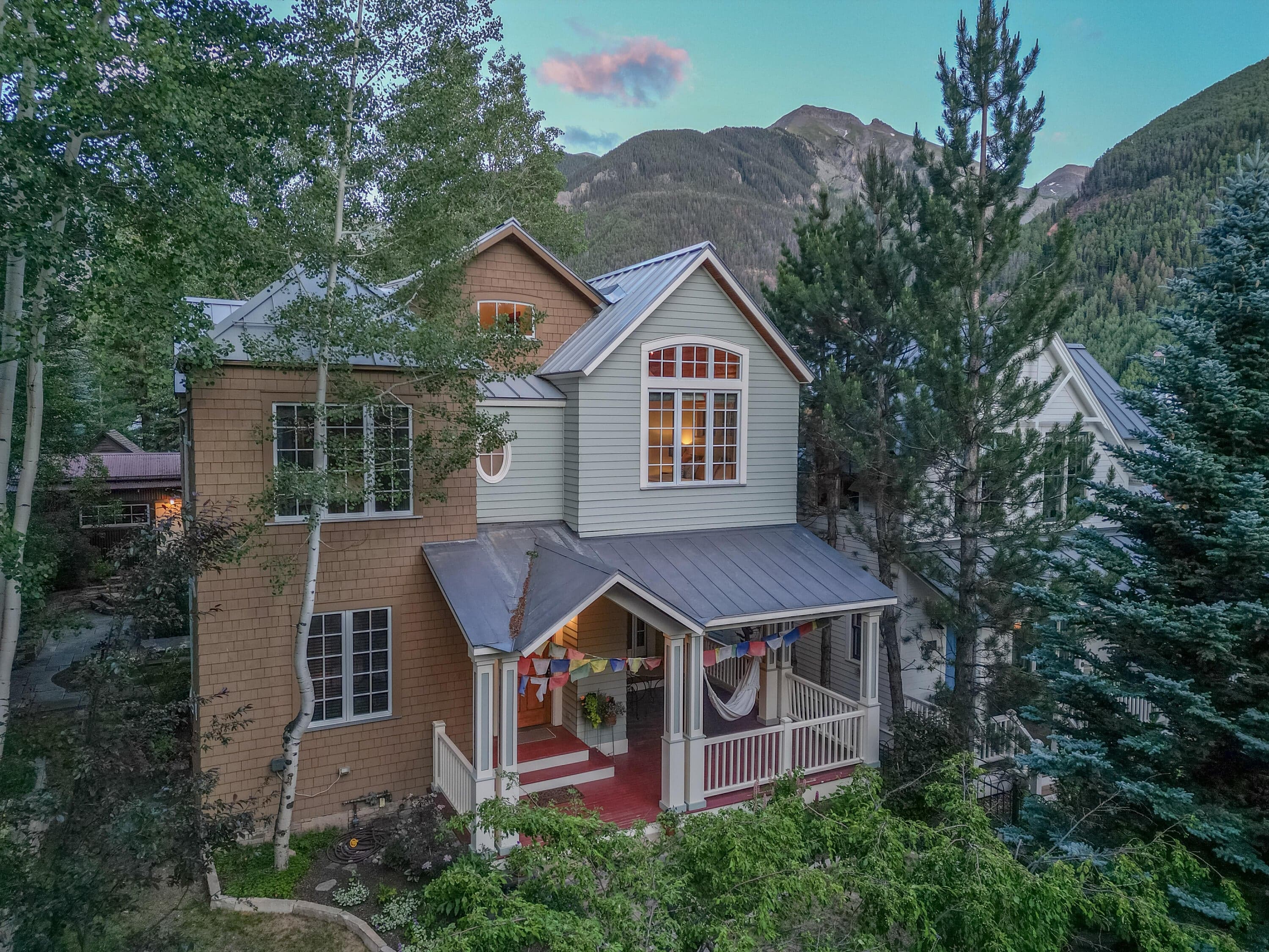 210 N Aspen Street - Photo 1