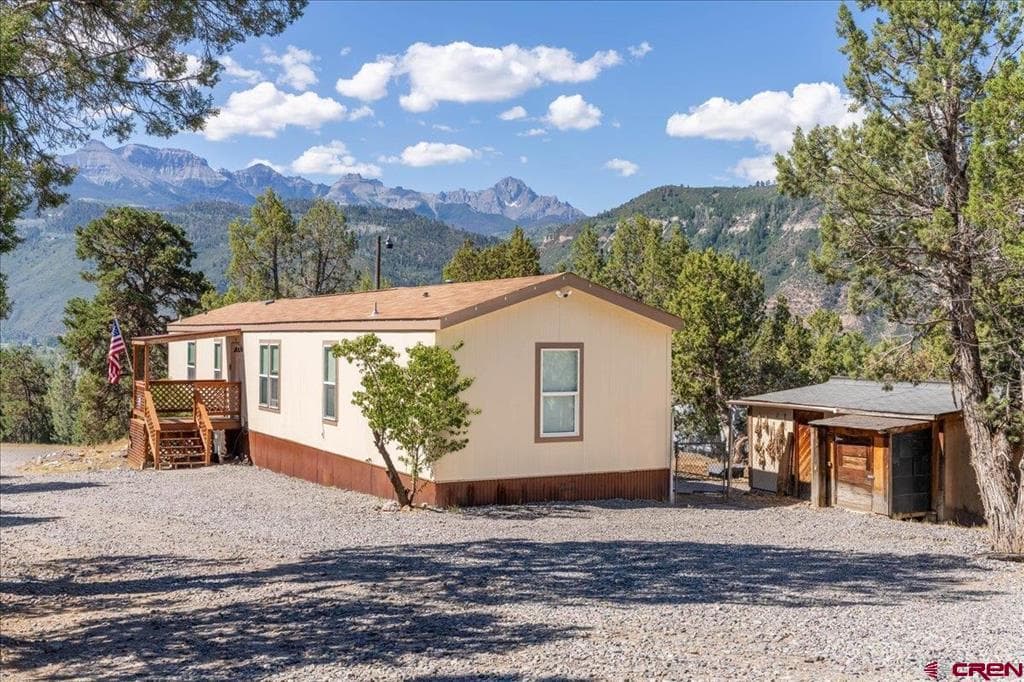318 Winding Trail