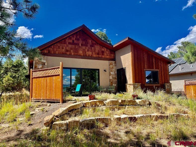 592 S Badger Trail