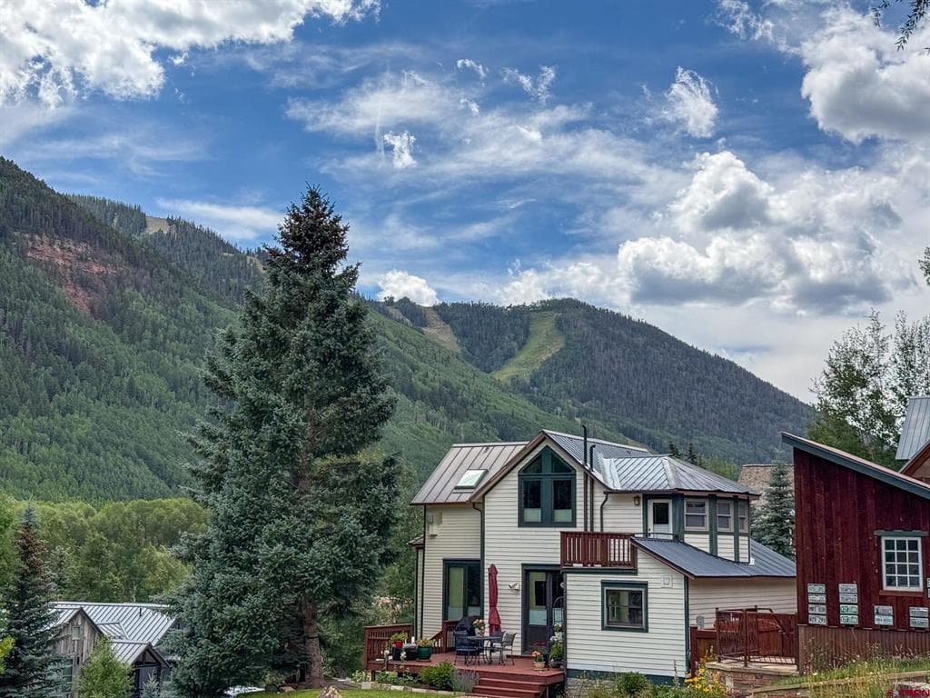 835 E Columbia Avenue - Thumbnail 20