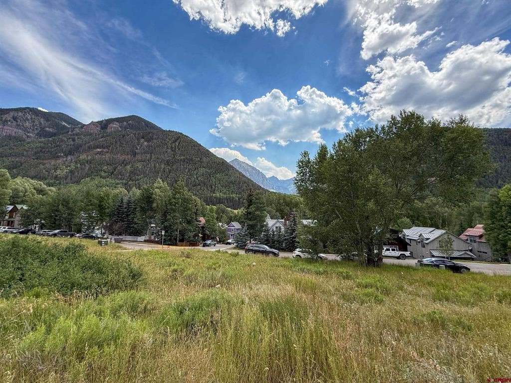 835 E Columbia Avenue - Thumbnail 18