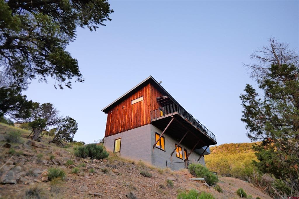 456 Ridge Road