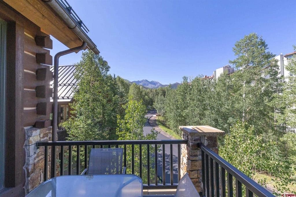 156 Country Club Drive C2 aka 156 - Thumbnail 15