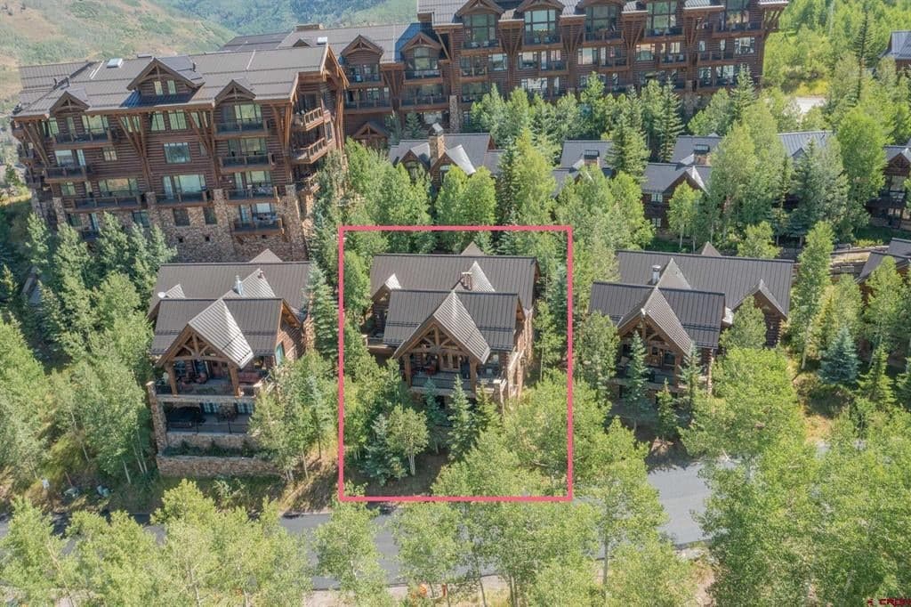 156 Country Club Drive C2 aka 156 - Thumbnail 5