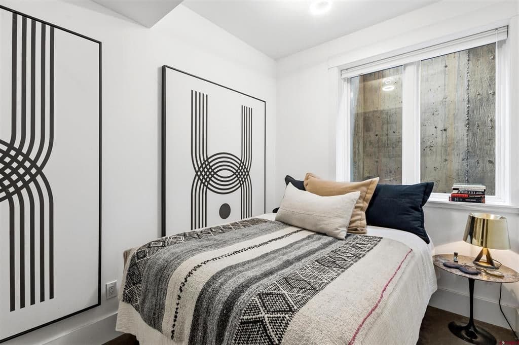 123 E Columbia Avenue - Thumbnail 20