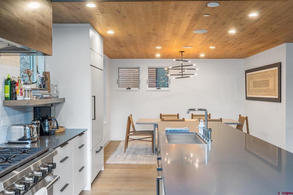 215 W San Juan Avenue 102 - Thumbnail 9