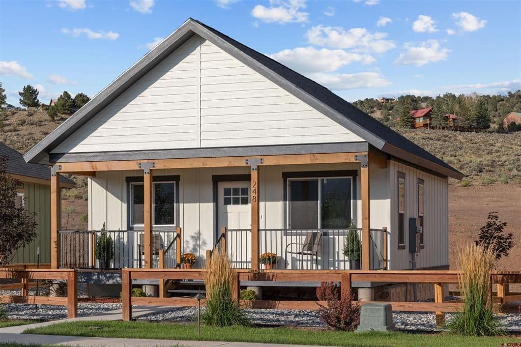 248 Redcliff Drive