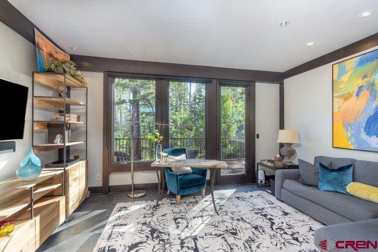 131 Hood Park Road - Thumbnail 8