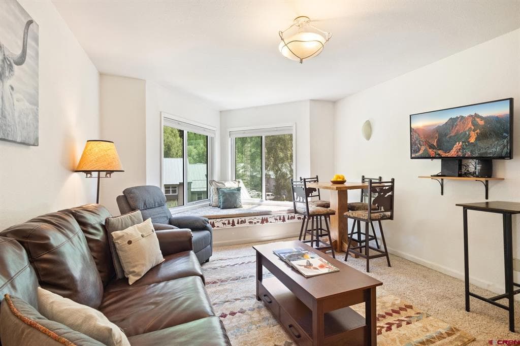 651 W Pacific Avenue 315B