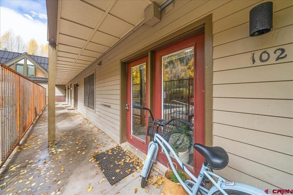 651 W Pacific Avenue 102A - Thumbnail 2