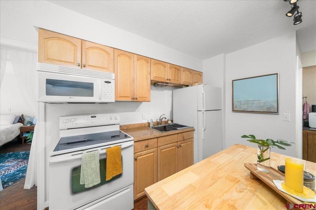 651 W Pacific Avenue 102A - Thumbnail 9