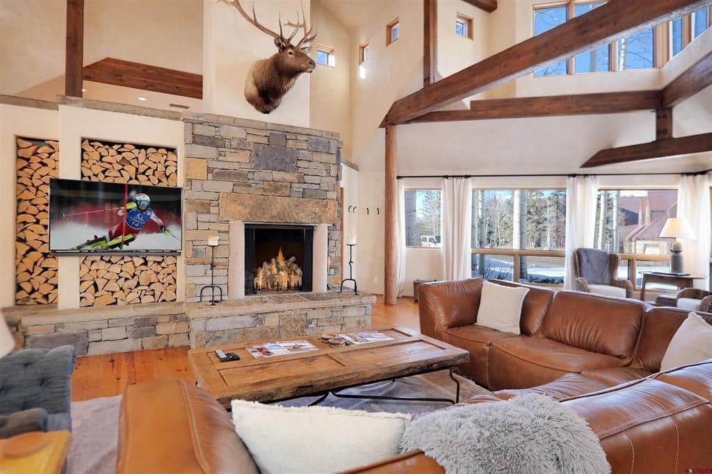 130 Russell Drive - Thumbnail 4