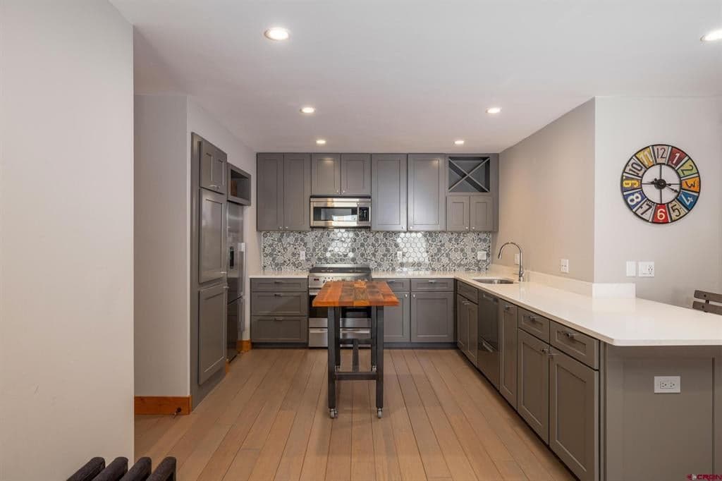 101 E Colorado Avenue 302 - Thumbnail 9
