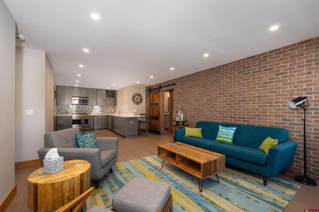 101 E Colorado Avenue 302 - Thumbnail 8