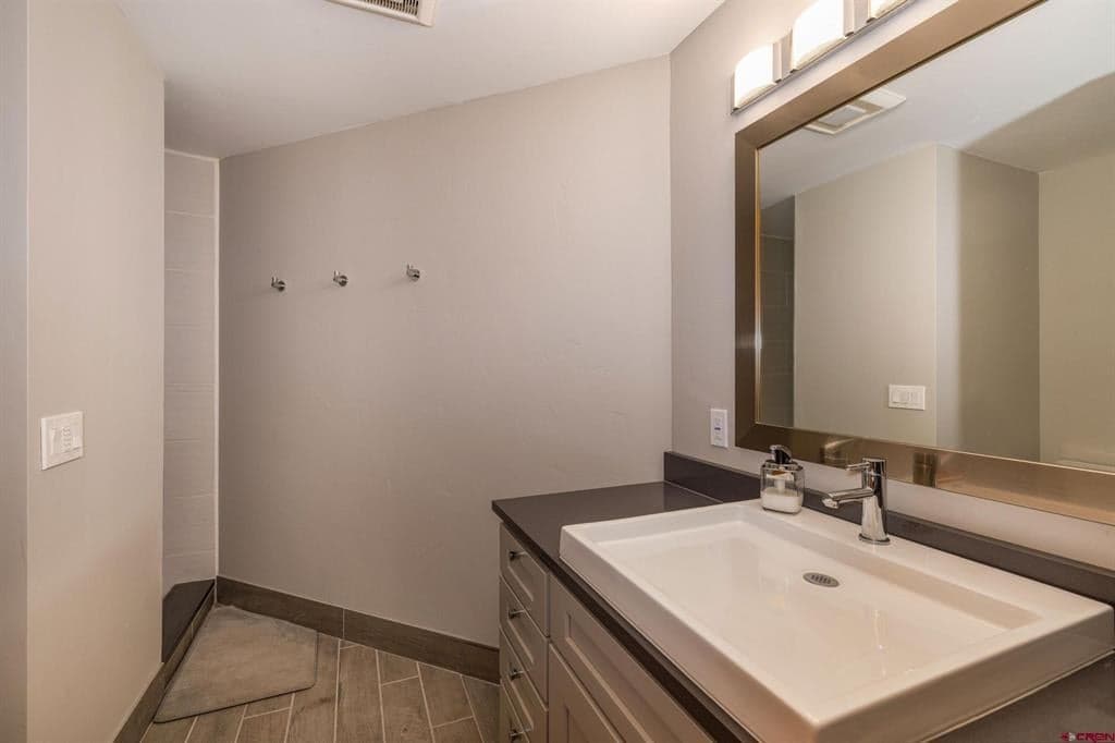 101 E Colorado Avenue 302 - Thumbnail 20