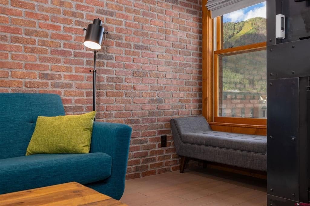 101 E Colorado Avenue 302 - Thumbnail 7