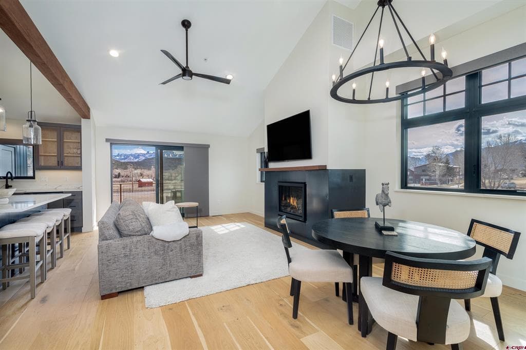 388 N Lena Street 5C